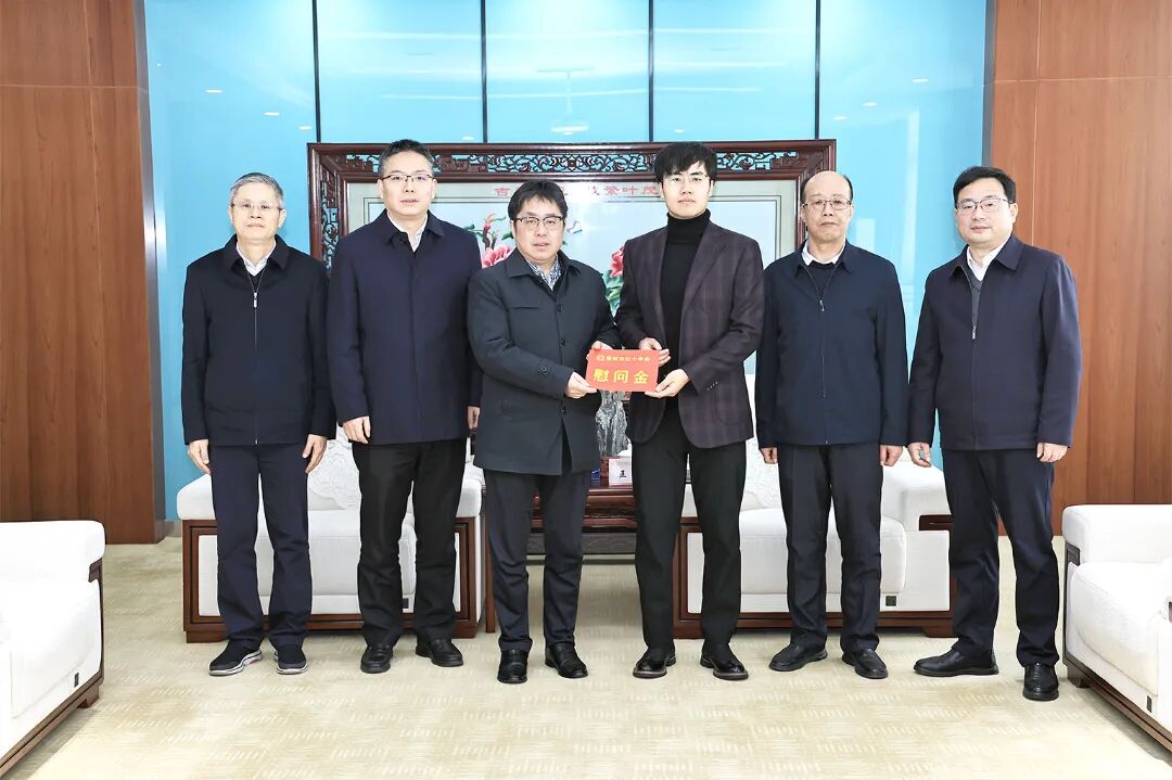 市领导开展“博爱送万家”走访慰问活动